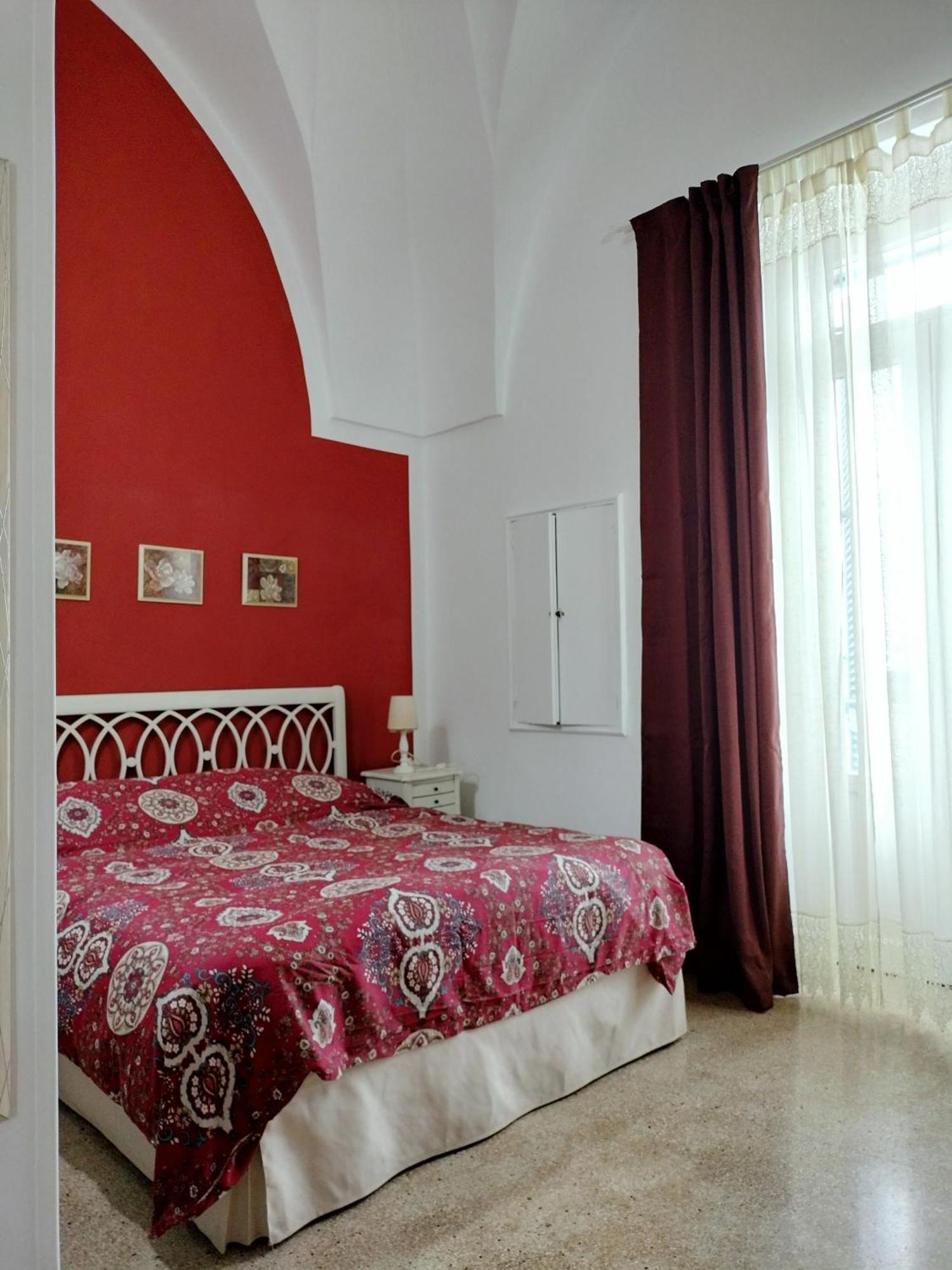 B&B Mareen Santa Maria al Bagno Luaran gambar
