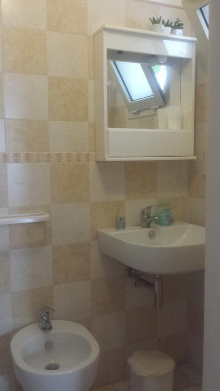 B&B Mareen Santa Maria al Bagno Bilik gambar
